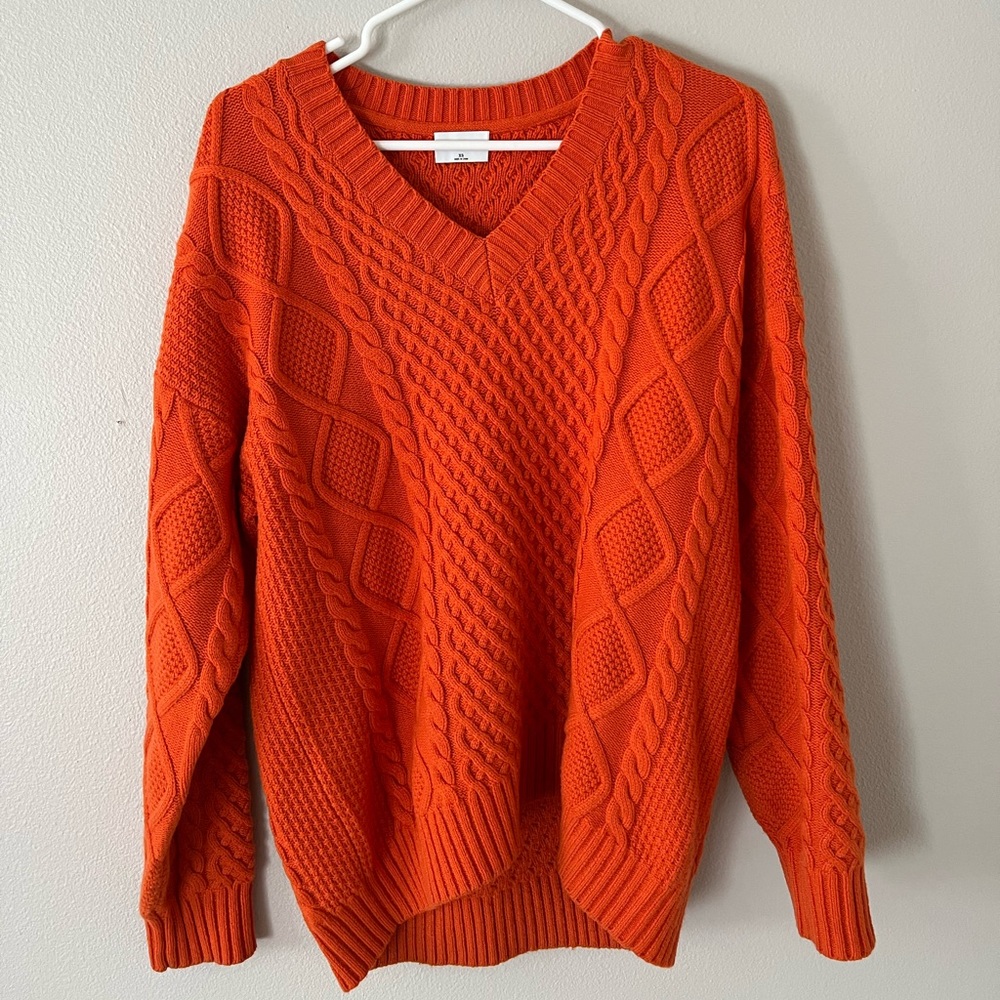 aritzia peggy v-neck sweater